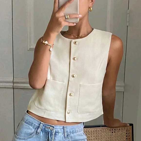 Solid Color Crewneck Sleeveless Fitted Jacket